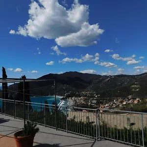 https://quinto-canto-moneglia.hotelitalianriviera.com